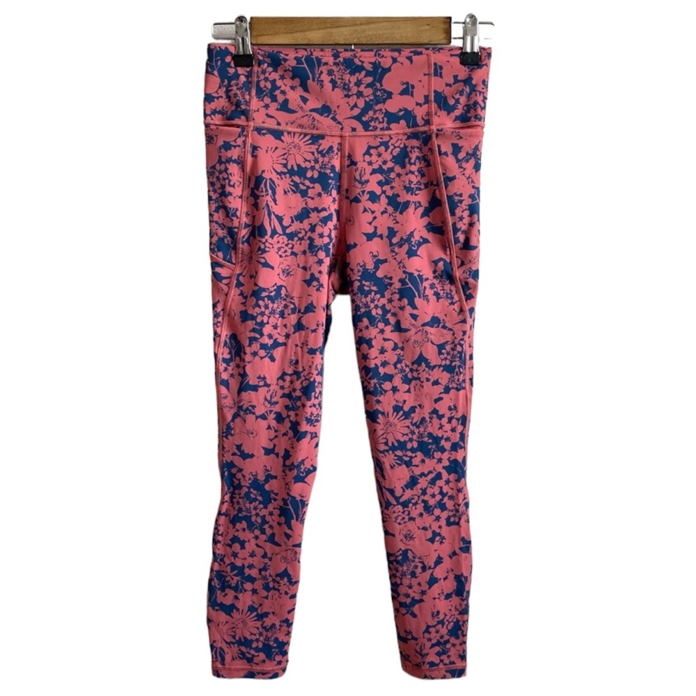 Lululemon Final Lap Crop 6 Euc - image 4